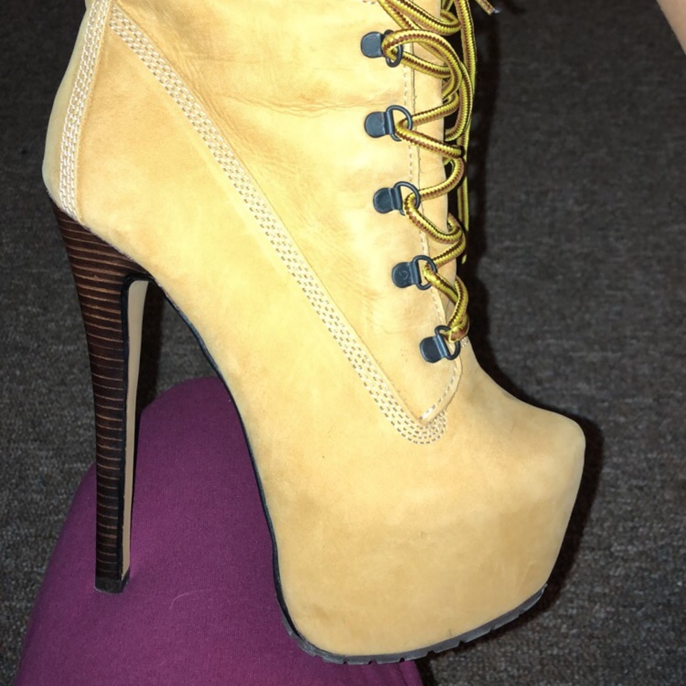 Zigi Soho Girl booties